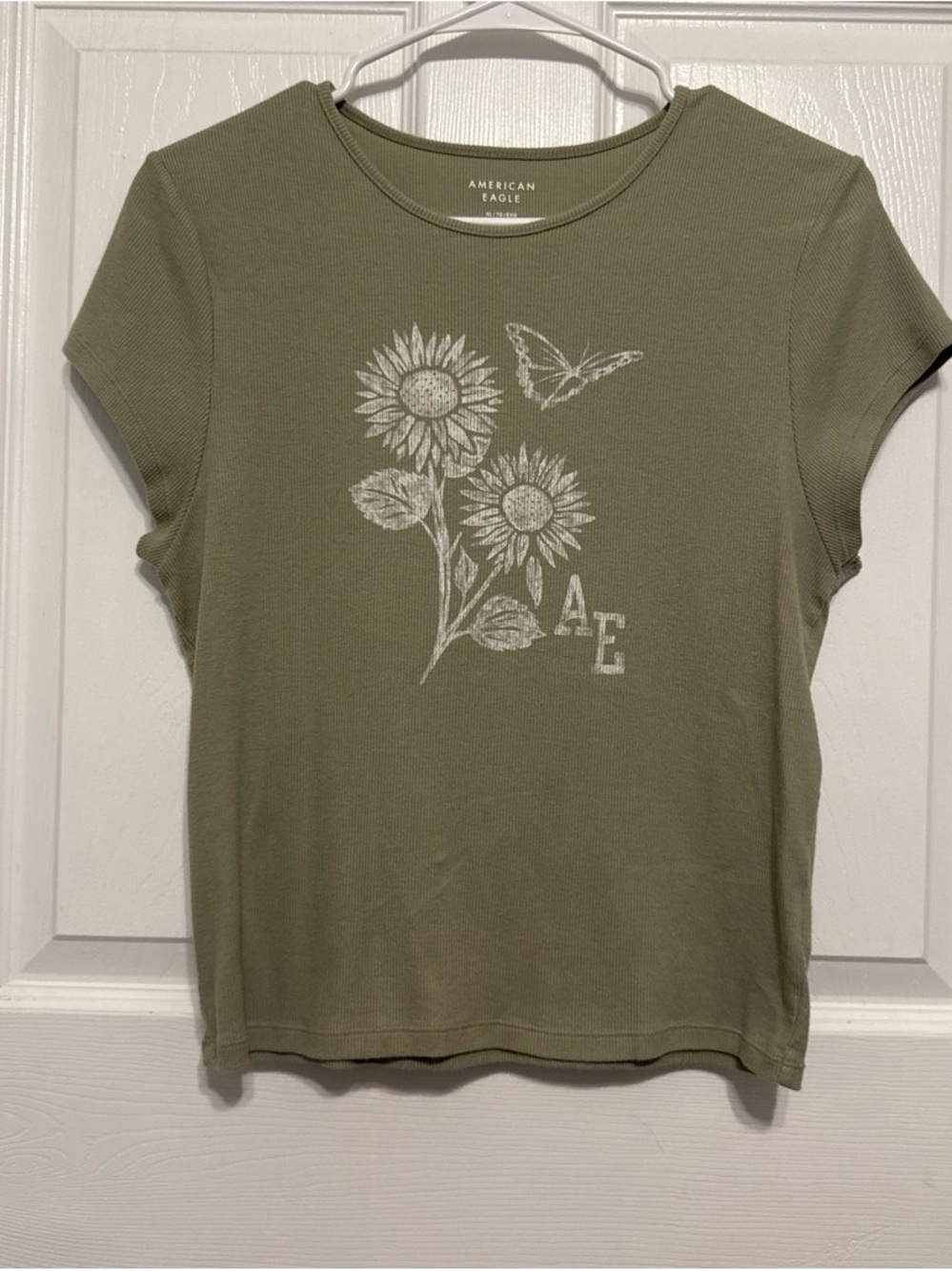 American Eagle Outfitters Olive Green Sunflower Graphic Tee